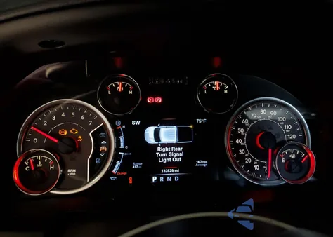 2015 Ram 1500 Sport из США, поврежденный, VIN 1C6RR7MT7FS713251